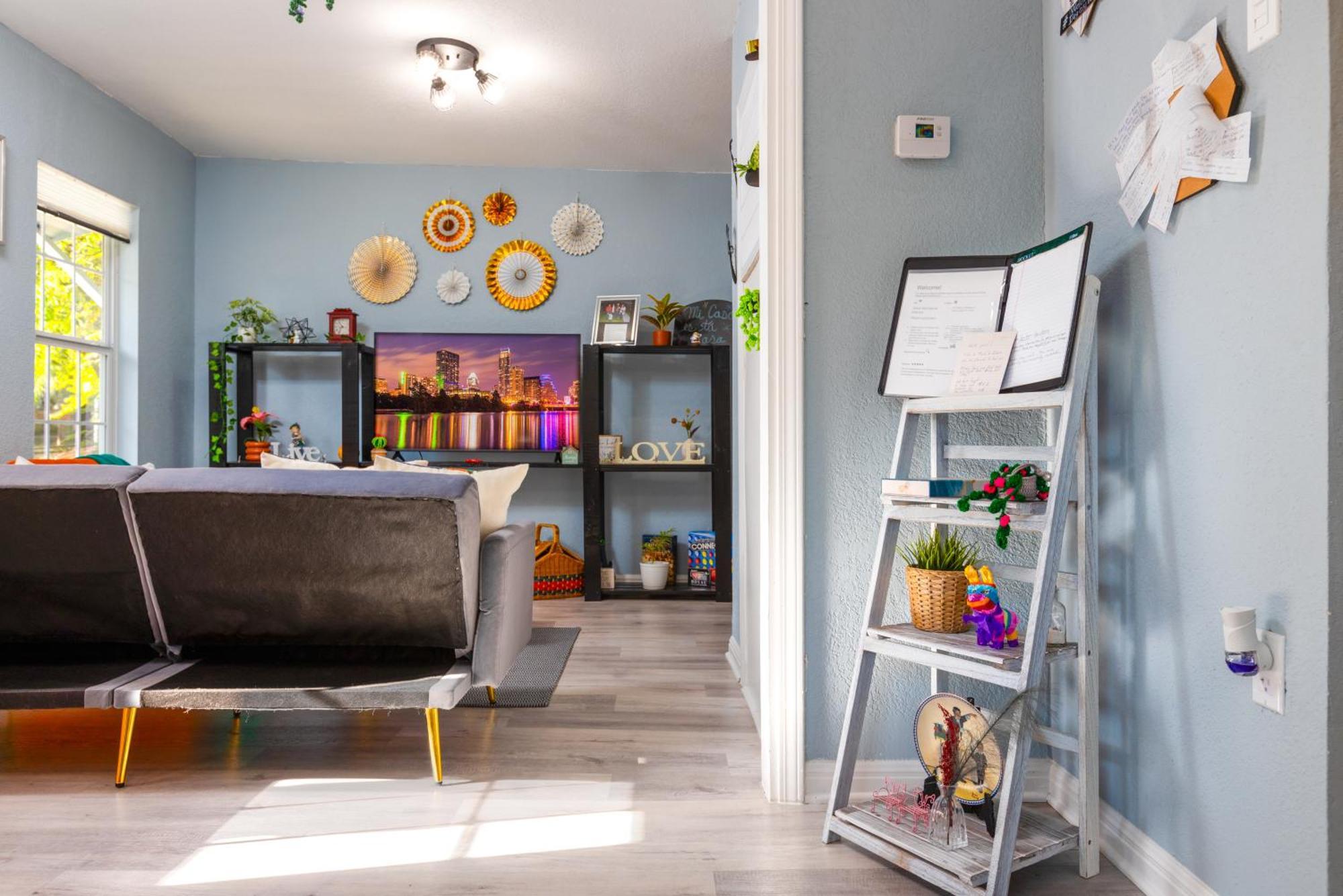 Award Winning Cultural Heritage Near Downtown - Walk To 6th Street Austin